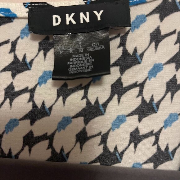 Evening dress by DKNY - Picture 4 of 7